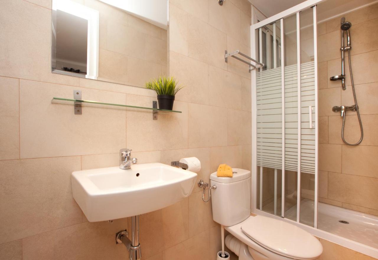 Enjoy Apartments Vp Camp Nou Барселона Екстериор снимка